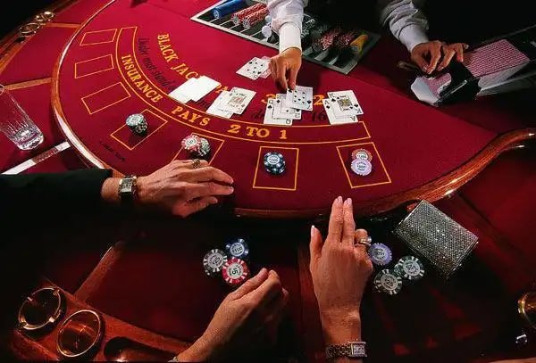 Antarmuka taruhan olahraga azkabet dengan berbagai opsi pasar dan live odds